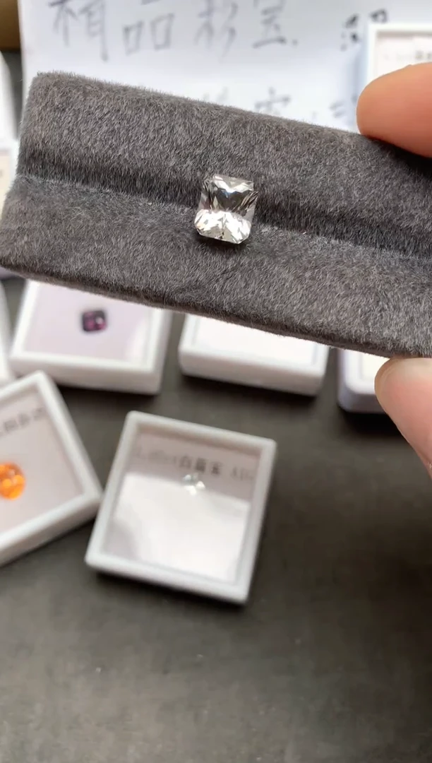 裸石赛黄晶未镶嵌3.47ct