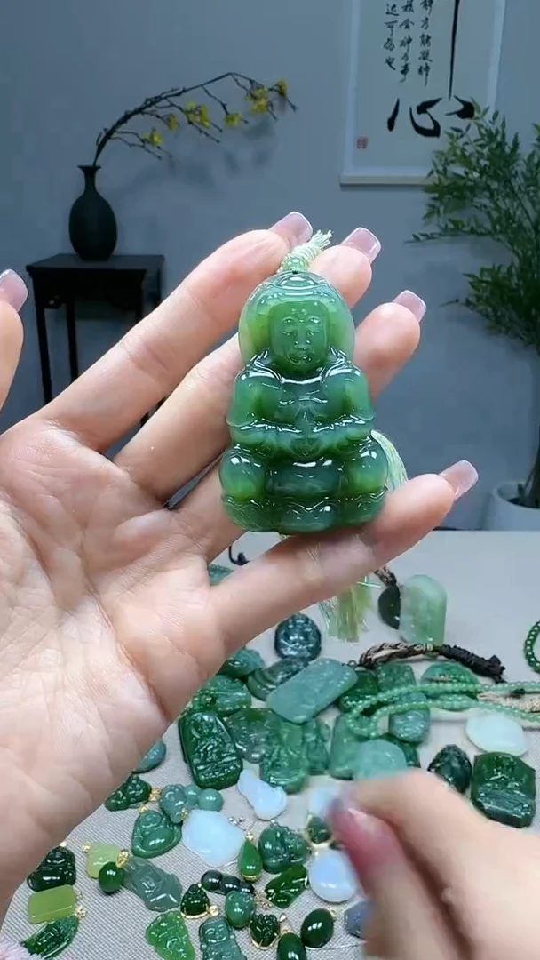 未镶嵌和田玉挂件1