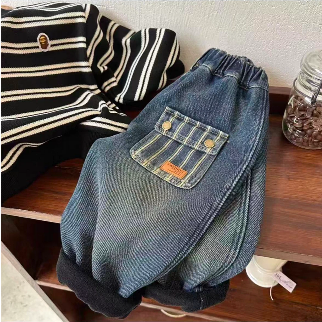 儿童男童牛仔裤2025冬季宝宝女童长裤加厚抓痕个性口袋一体绒裤子