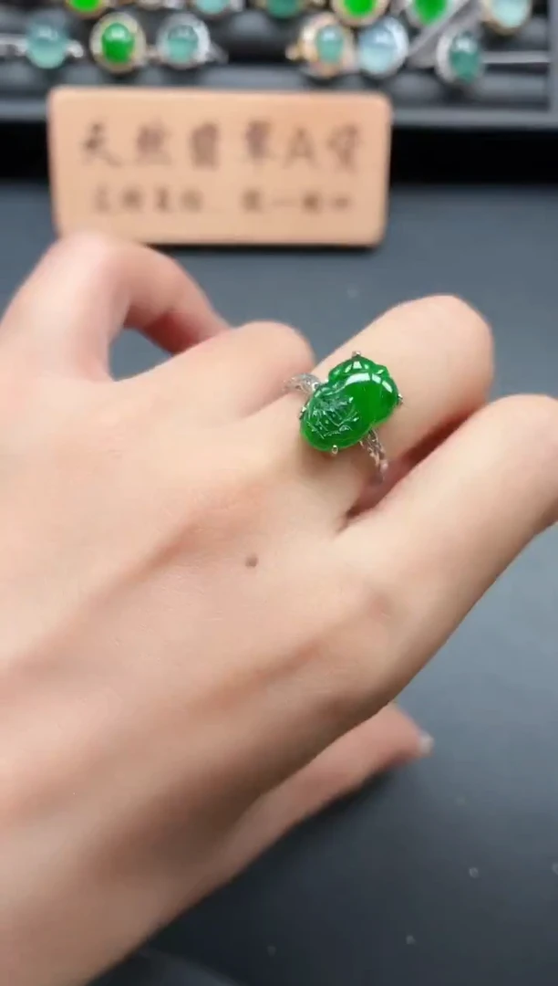 银S925镶嵌戒指翡翠1