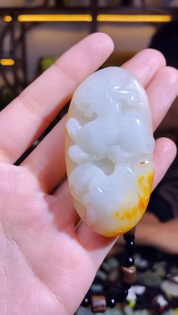 颈饰未镶嵌和田玉1