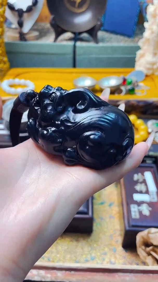 颈饰未镶嵌和田玉（墨玉）主播推荐主播推荐