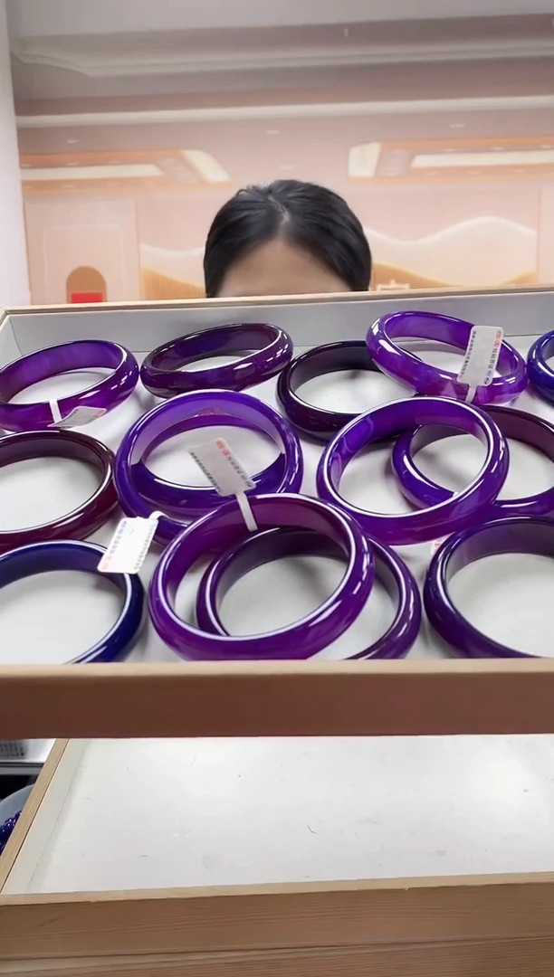 手镯玛瑙/玉髓未镶嵌紫玛瑙玉石手镯 多样性发一件