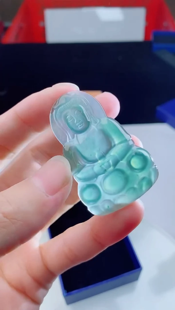 颈饰未镶嵌翡翠    ·