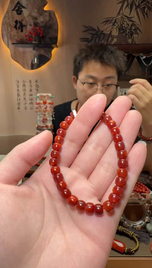 未镶嵌原矿无优化无注胶手串南红玛瑙一条6mm+ 多样性发货