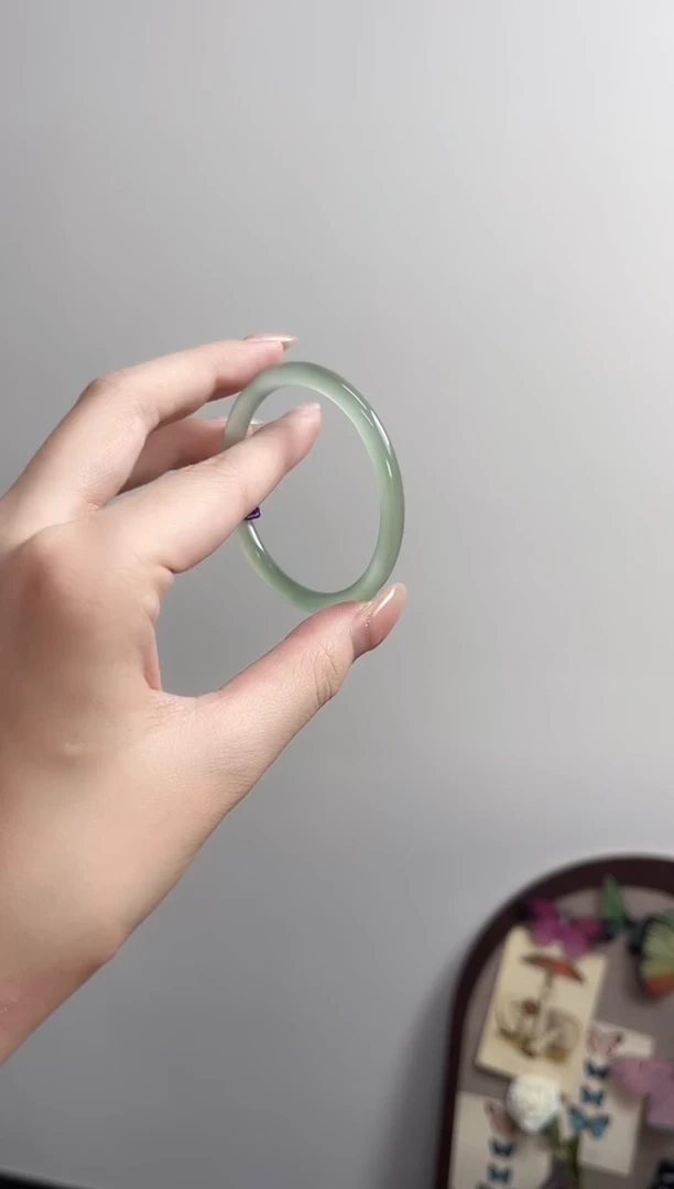 玛瑙/玉髓手镯未镶嵌54圈 需要包容