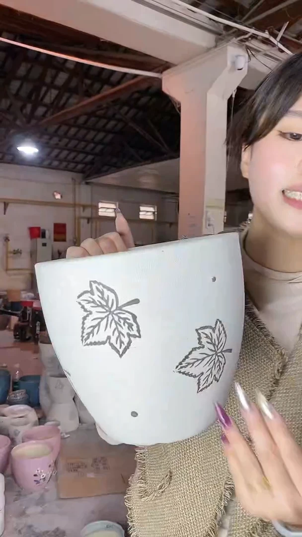 【闪购商品】陶瓷瑕疵 鹅蛋形珍珠枫叶中M