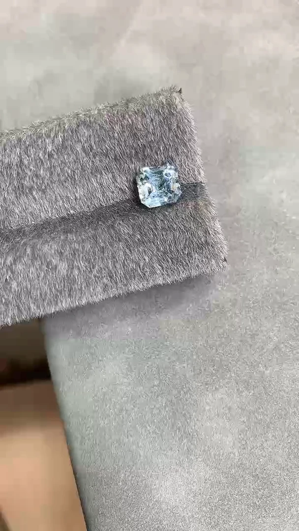 海蓝宝石笔搁未镶嵌海蓝宝石裸石1.86ct