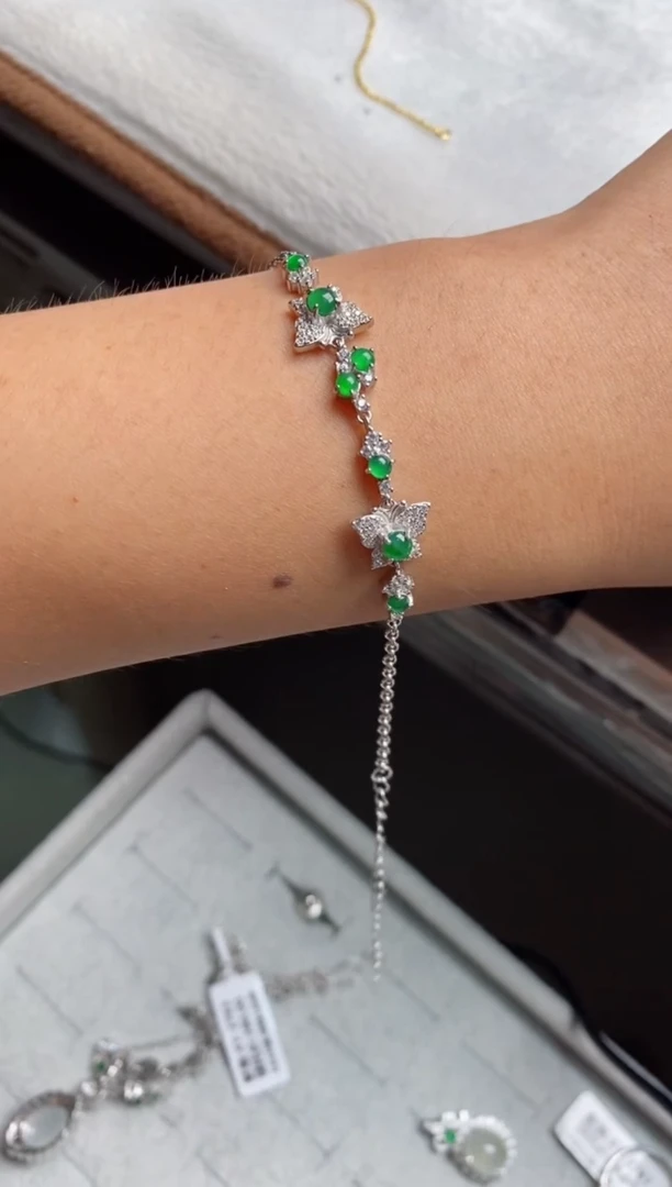 银S925镶嵌戒指翡翠小***?天然A货翡翠