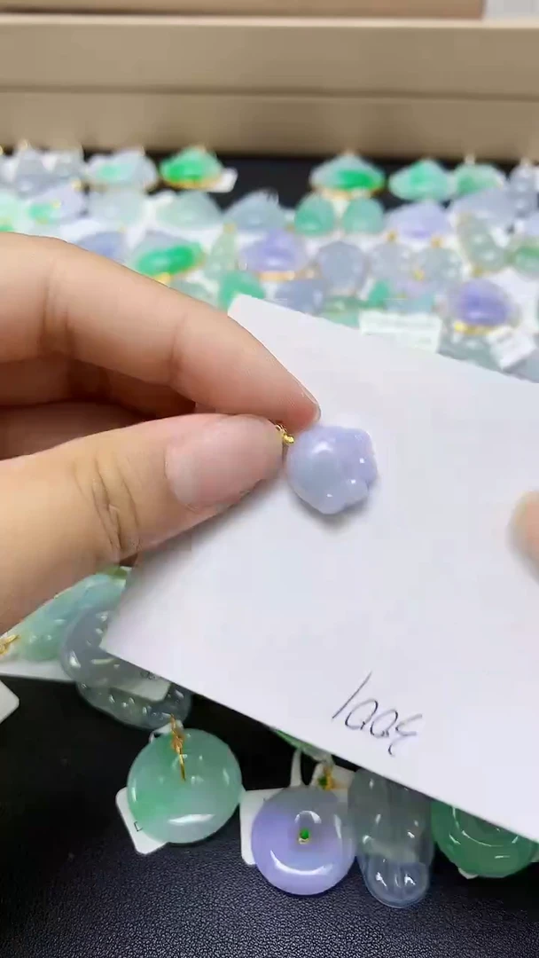 翡翠未镶嵌颈饰 天然缅甸翡翠A货
