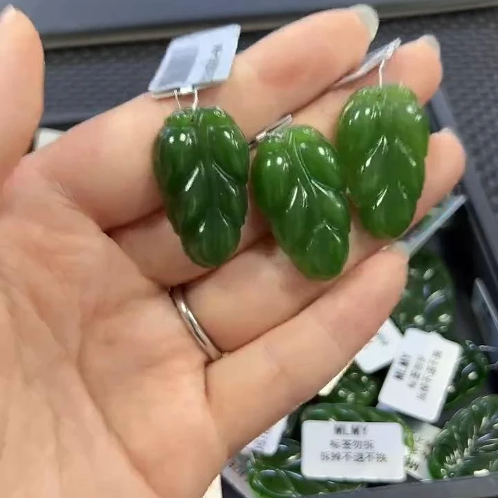 和田玉叶子挂件 (多样性发一件)LHZB150