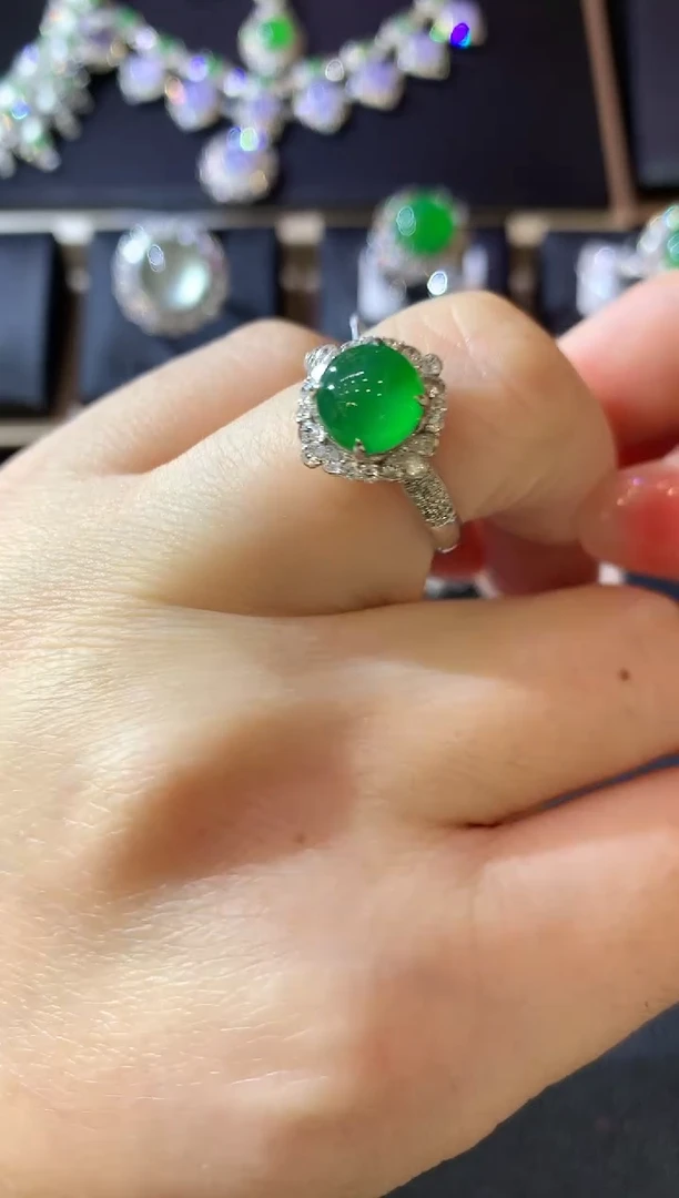 【闪购商品】翡翠戒指18K金镶嵌D55 翡翠