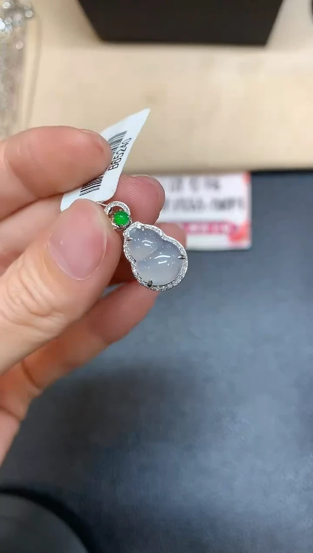 【闪购商品】翡翠颈饰18K金镶嵌【无鉴赏期多样性发其一