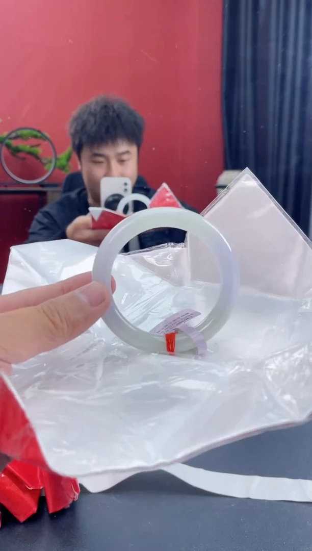 未镶嵌手镯翡翠18