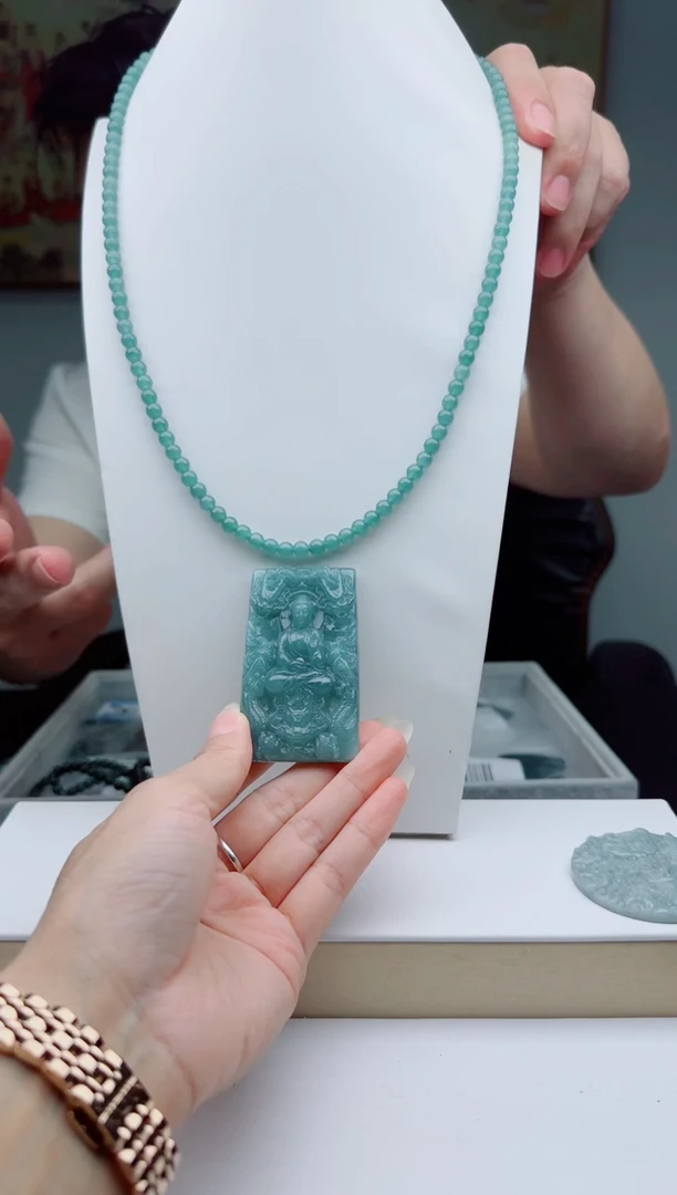 翡翠未镶嵌颈饰11111111