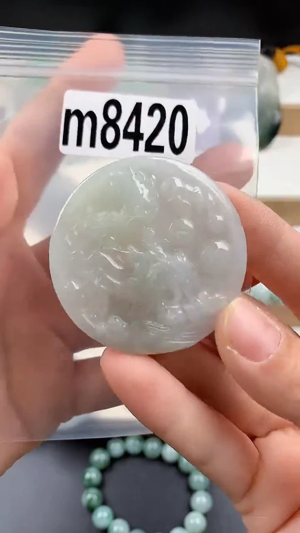 颈饰未镶嵌翡翠天然翡翠吊坠挂件