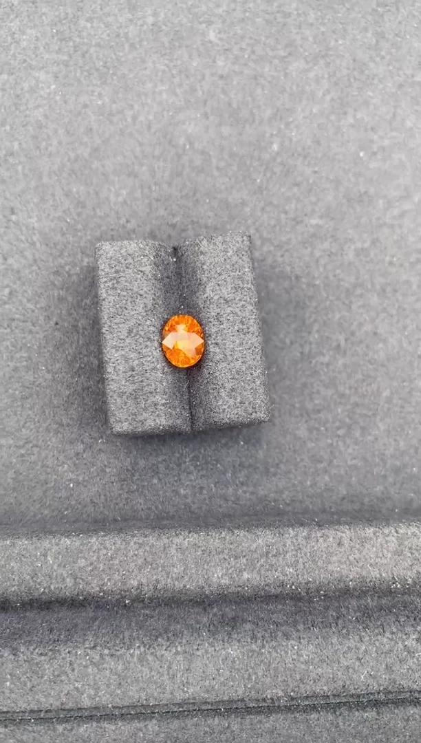裸石彩色蓝宝石2ct  橘色蓝宝石FA