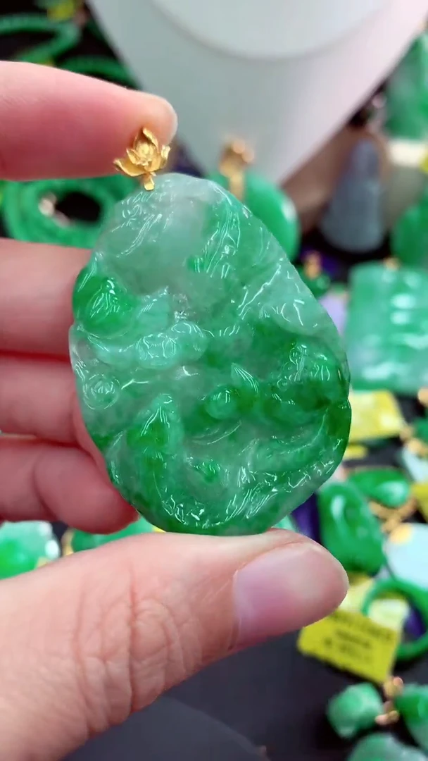 吊坠(不含链)18K金镶嵌翡翠天然缅甸翡翠A货