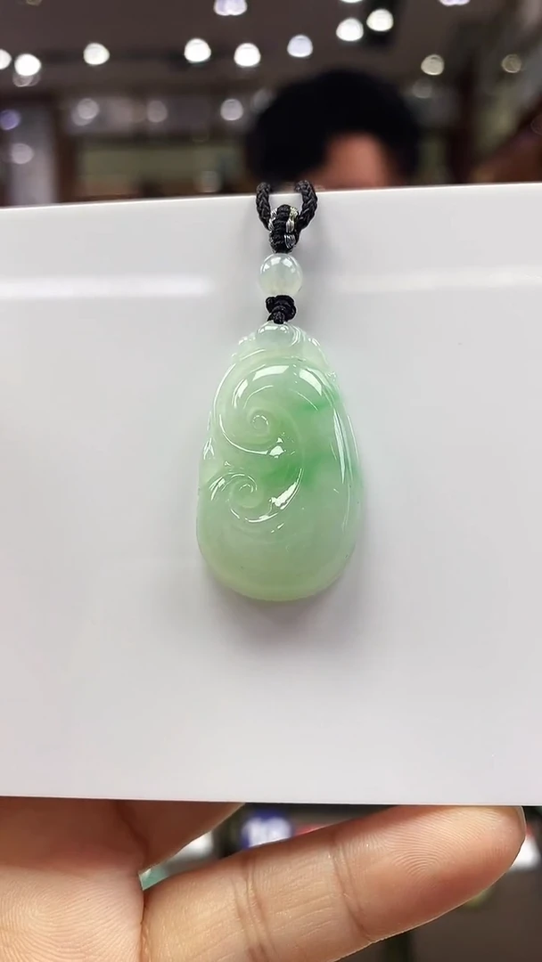 颈饰未镶嵌翡翠如*如意
