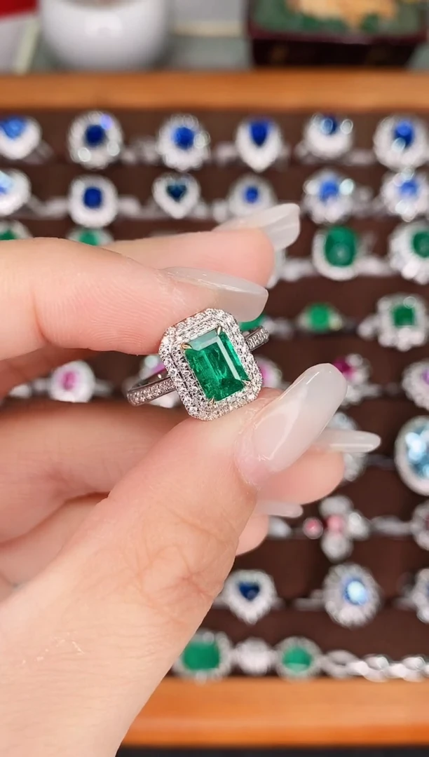 【闪购商品】祖母绿18k金戒指18K金镶嵌1.02克拉