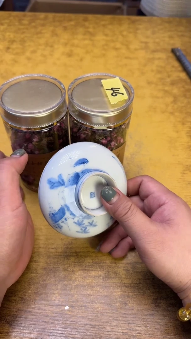 瓷器瓷器瑕疵瑕疵46俩桃花碗