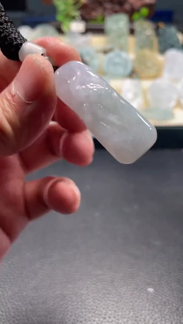 颈饰未镶嵌翡翠12/27/117