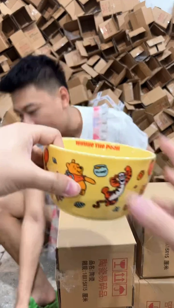瓷片维尼大碗