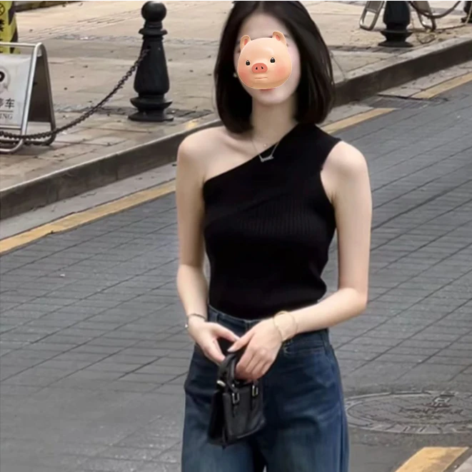 黑色不规则斜肩冰丝针织背心女夏外穿超好看独特漂亮修身短款上衣