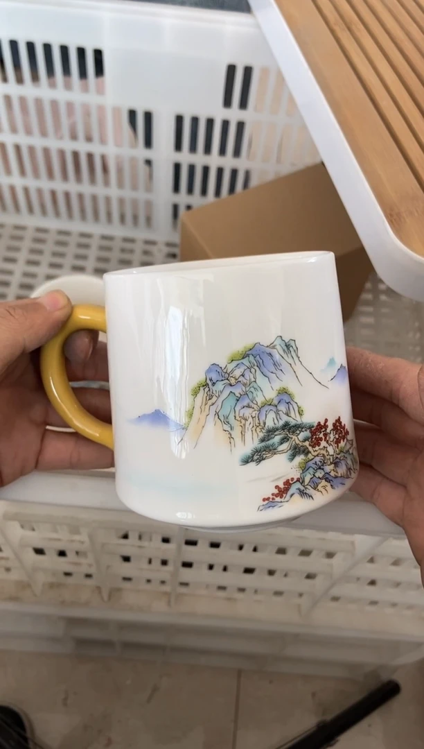 杯无运费险有瑕疵的摄影的产品有使用过的痕迹有点脏介意勿拍