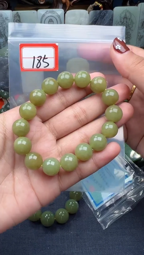 颈饰未镶嵌和田玉和田玉