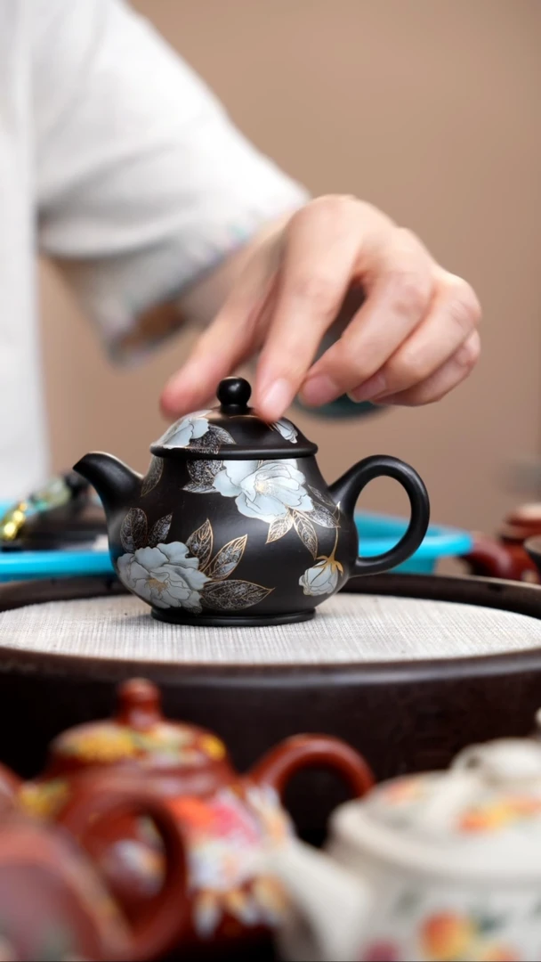 茶壶紫砂捂灰朱泥银牡丹潘壶