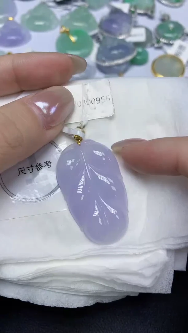 颈饰18K金镶嵌翡翠天然缅甸翡翠A货百元以上9元证书费自理