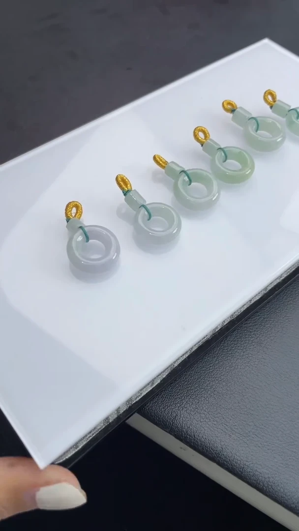 【闪购商品】翡翠颈饰未镶嵌砍价王/621781/配皮绳/多样性发一