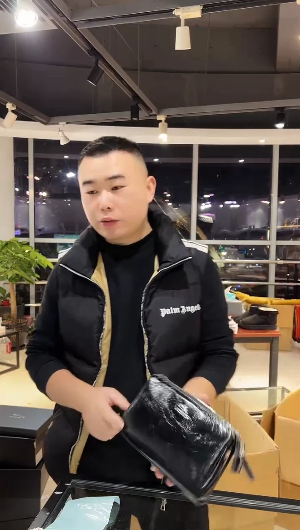 头层牛皮韩爵绅士包包皮具969