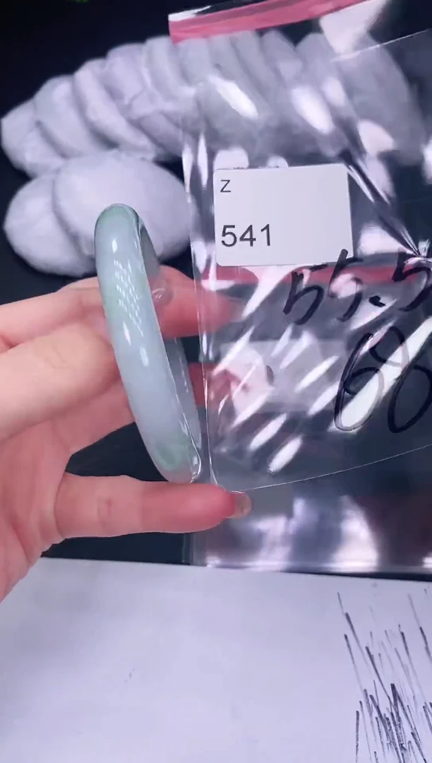 未镶嵌手镯翡翠541