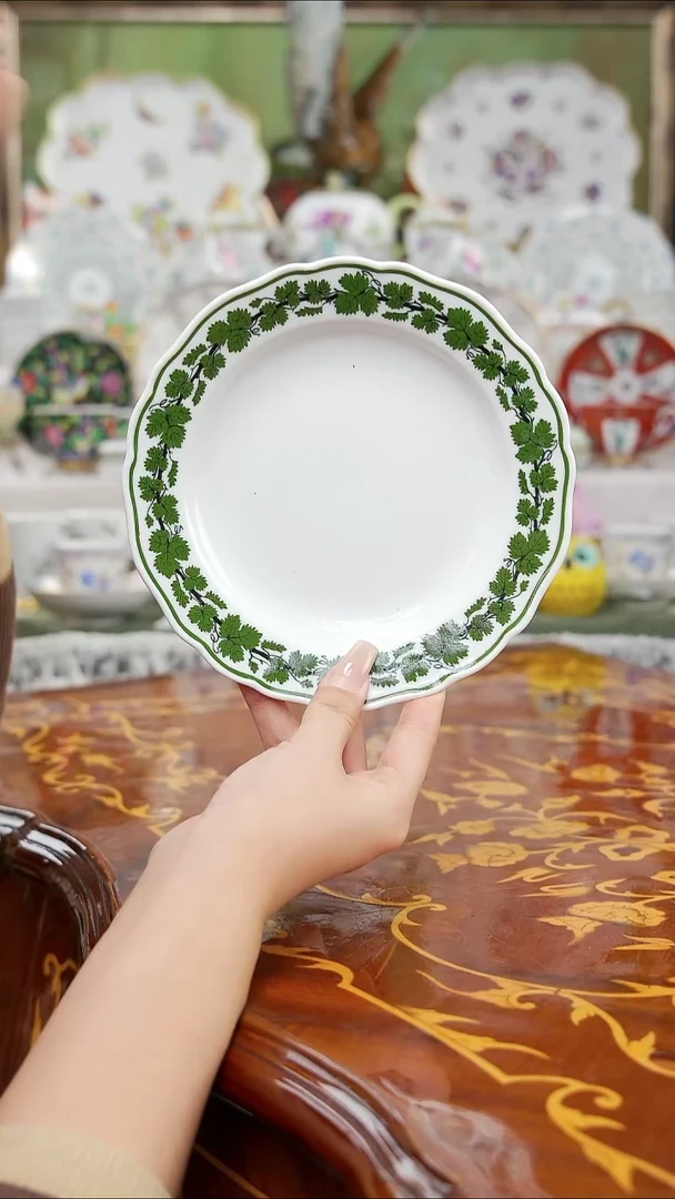 摆件米多家中古瓷器如图所示1