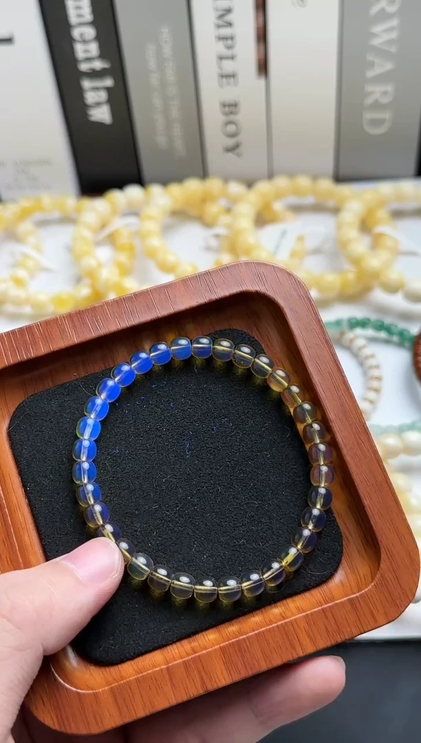【闪购商品】琥珀裸石未镶嵌微瑕缅甸金蓝手串6.0mm