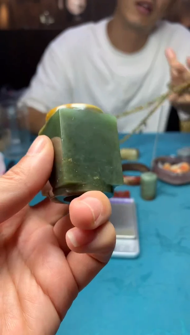 未镶嵌颈饰玛瑙/玉髓1