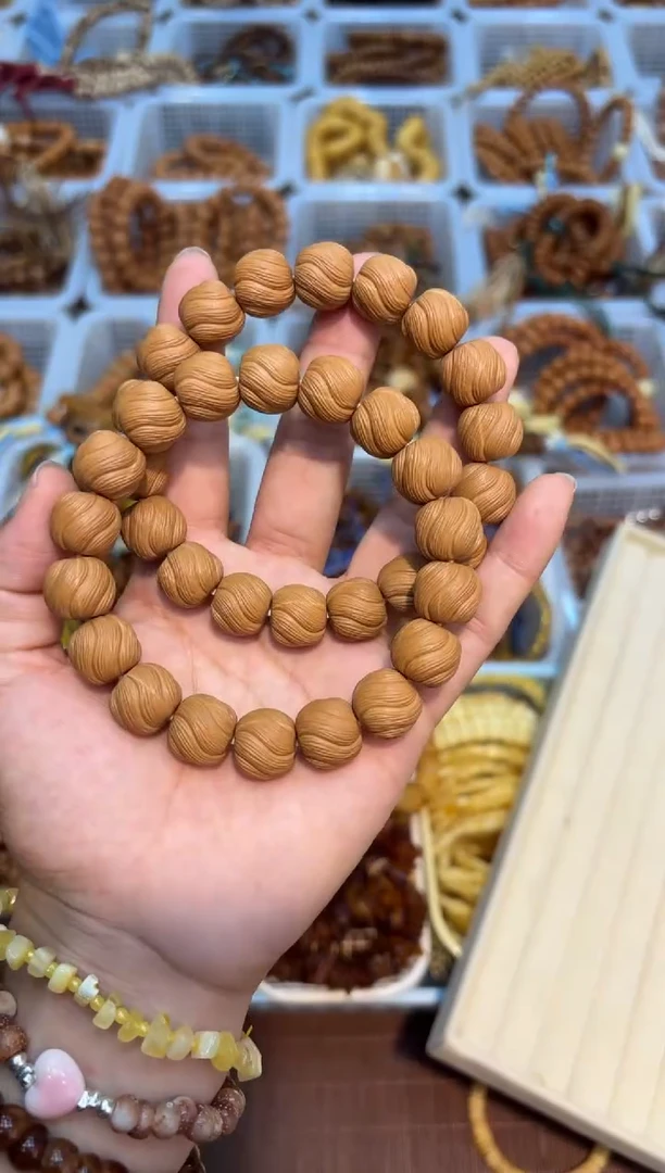 手串白玉菩提猴头卷卷酥