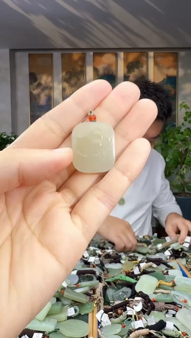未镶嵌和田玉挂件拍一发一