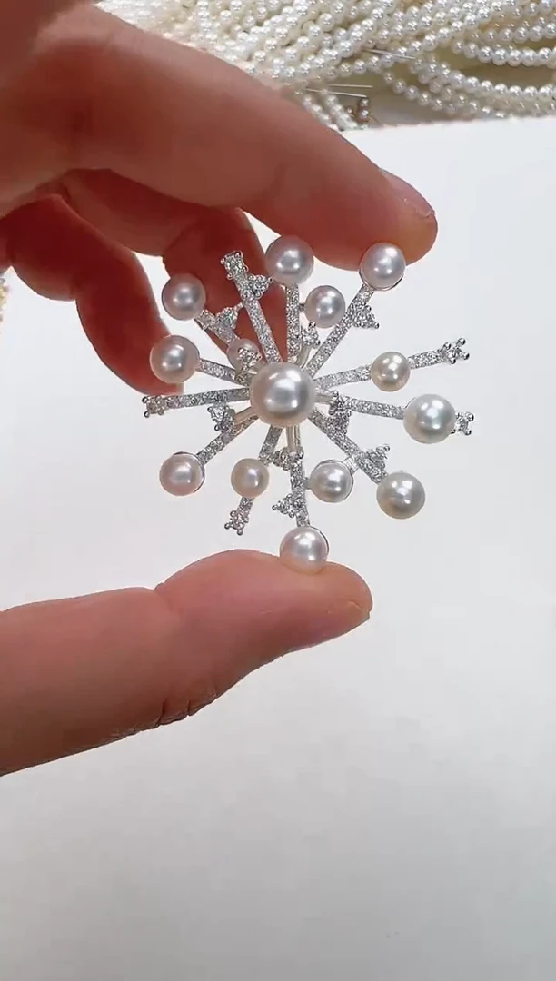 【闪购商品】淡水珍珠胸饰合金雪花