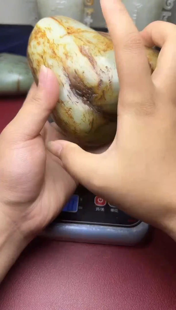 越*剑极具收藏价值的新疆精品摆件