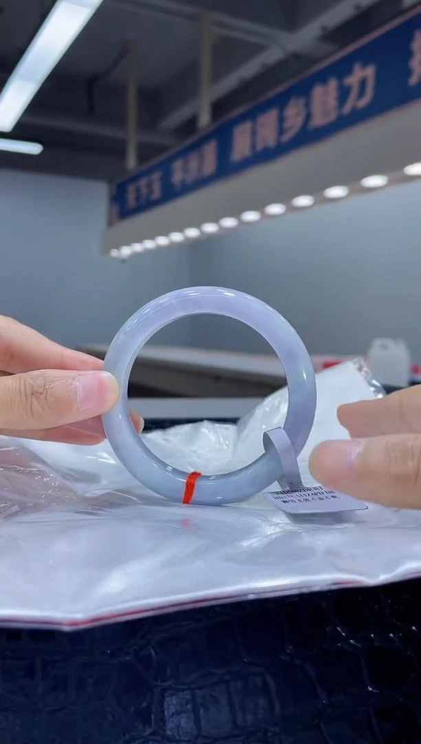 未镶嵌手镯翡翠8