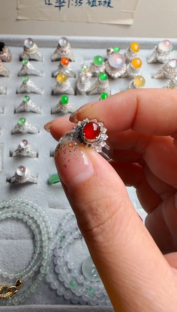 定制翡翠未镶嵌?****?冰种翡翠红翡戒面一颗