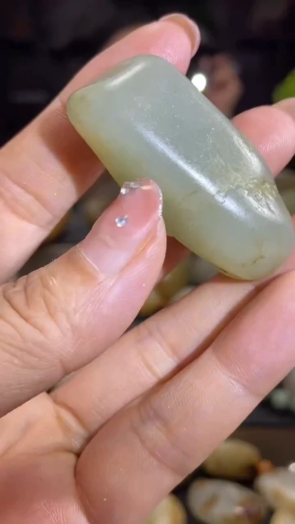 和田玉未镶嵌挂件和田玉吊坠挂件精美