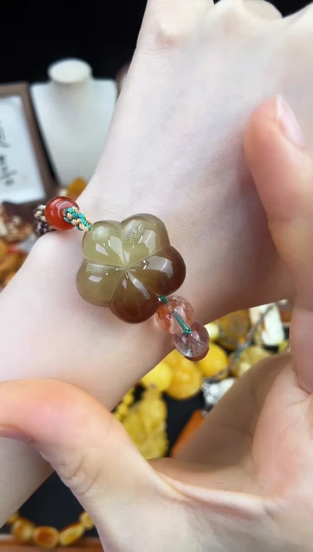 琥珀未镶嵌珠宝奇石柒月