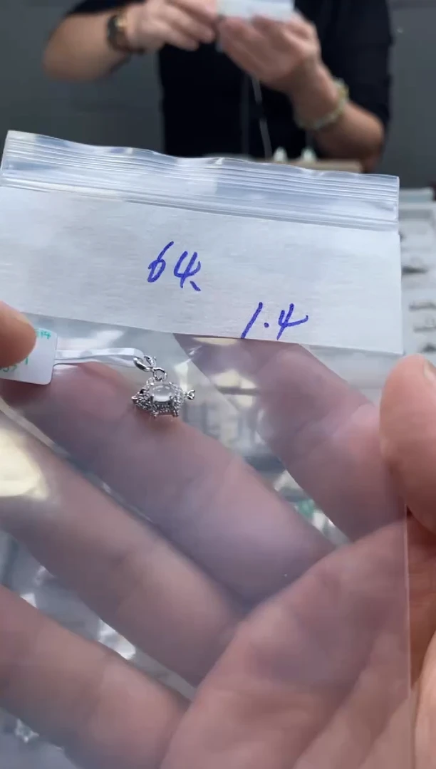 颈饰未镶嵌翡翠天然缅甸翡翠珠子