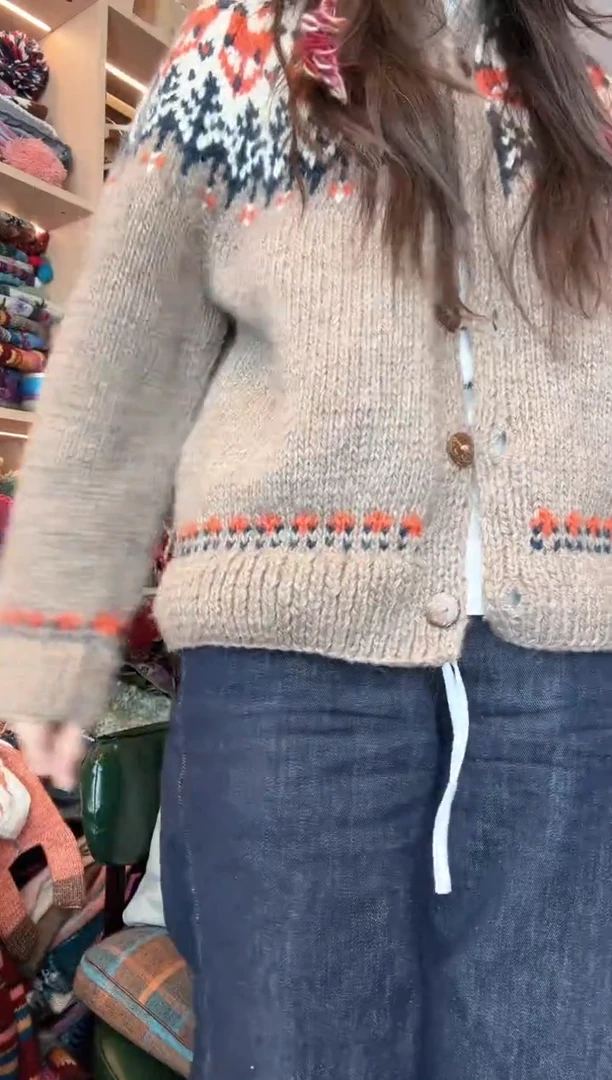 羊毛大****姐咖色狐狸开衫毛衣