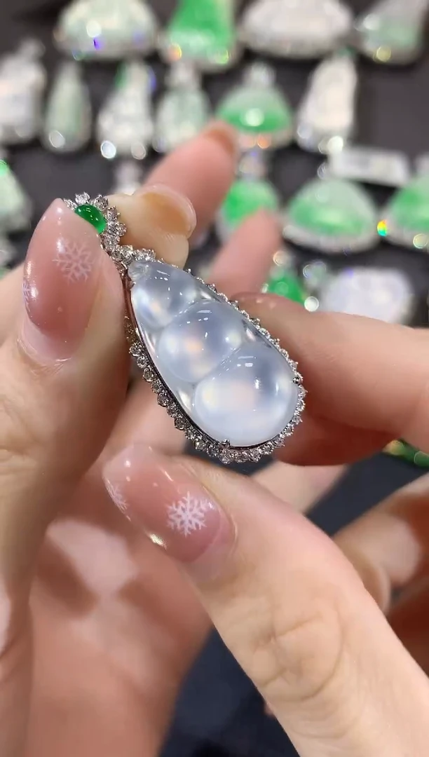 吊坠(不含链)18K金镶嵌翡翠A50翡翠