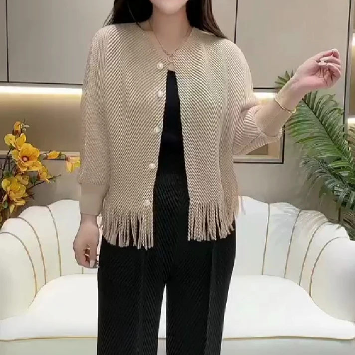 《原版品质》遮肉新品2025大码中老年防晒褶皱高端洋气上衣